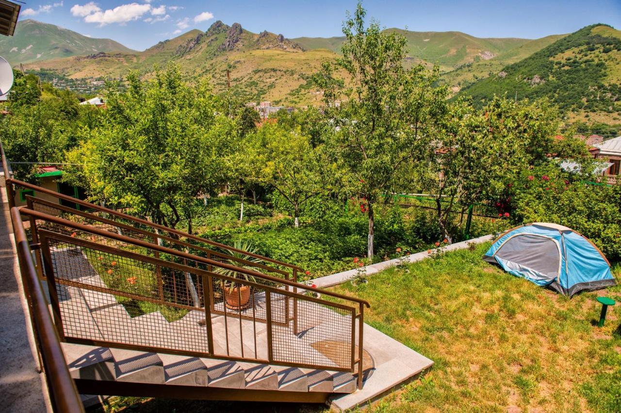 Hayi Tun Guest House Goris Bagian luar foto