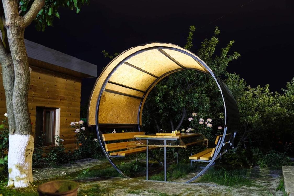Hayi Tun Guest House Goris Bagian luar foto